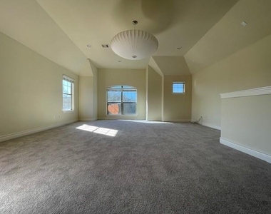 9103 Creekstone Lake Drive - Photo Thumbnail 38
