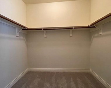 9103 Creekstone Lake Drive - Photo Thumbnail 34