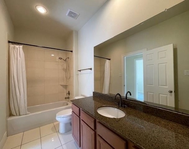 9103 Creekstone Lake Drive - Photo Thumbnail 36