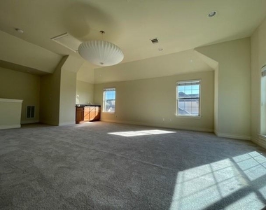 9103 Creekstone Lake Drive - Photo Thumbnail 40