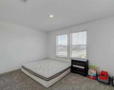 29526 Wilkerson Lane - Photo Thumbnail 14