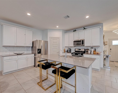 29526 Wilkerson Lane - Photo Thumbnail 21