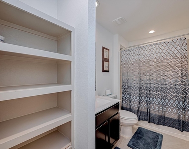 29526 Wilkerson Lane - Photo Thumbnail 12