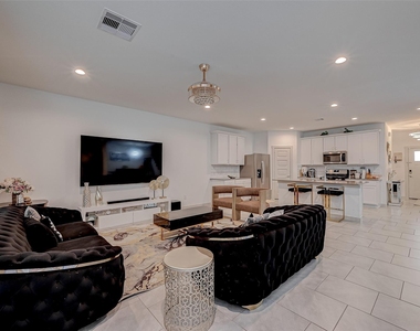 29526 Wilkerson Lane - Photo Thumbnail 22