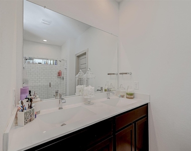 29526 Wilkerson Lane - Photo Thumbnail 8
