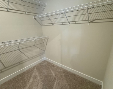8001 Lake Laurel Ln - Photo Thumbnail 28
