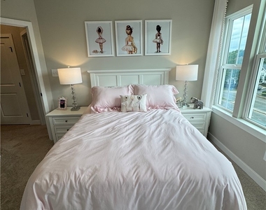 8001 Lake Laurel Ln - Photo Thumbnail 36