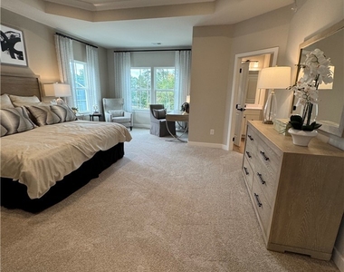 8001 Lake Laurel Ln - Photo Thumbnail 21