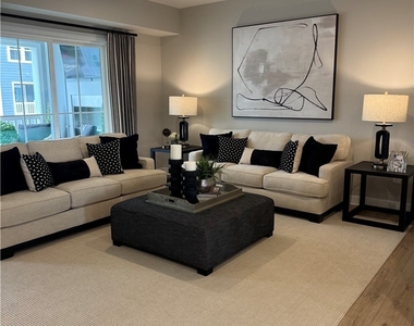 8001 Lake Laurel Ln - Photo Thumbnail 6