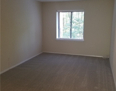 1505 Largo Road - Photo Thumbnail 5