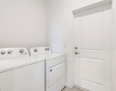 2725 Sw Embers Terrace - Photo Thumbnail 22