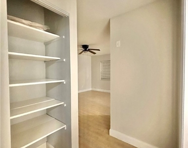 5635 5th Avenue - Photo Thumbnail 12