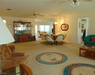 1092 Riverbend Drive - Photo Thumbnail 13