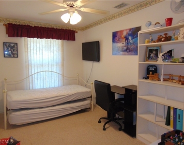 1092 Riverbend Drive - Photo Thumbnail 26