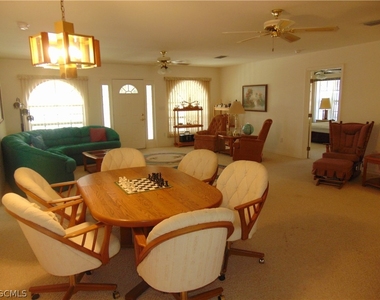 1092 Riverbend Drive - Photo Thumbnail 14