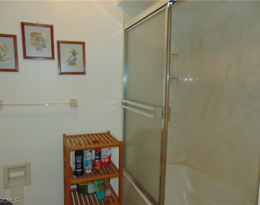 1092 Riverbend Drive - Photo Thumbnail 19