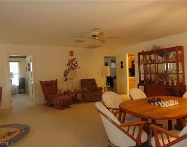 1092 Riverbend Drive - Photo Thumbnail 21