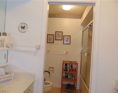 1092 Riverbend Drive - Photo Thumbnail 16