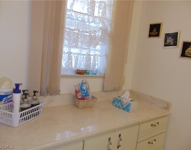 1092 Riverbend Drive - Photo Thumbnail 24