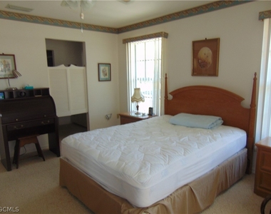 1092 Riverbend Drive - Photo Thumbnail 20