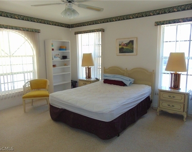 1092 Riverbend Drive - Photo Thumbnail 22