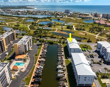 4511 Bay Beach Lane - Photo Thumbnail 36