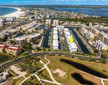4511 Bay Beach Lane - Photo Thumbnail 37