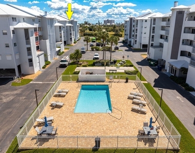 4511 Bay Beach Lane - Photo Thumbnail 31