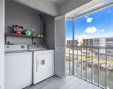 4511 Bay Beach Lane - Photo Thumbnail 20