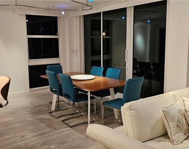 10691 Gulf Shore Drive E - Photo Thumbnail 3