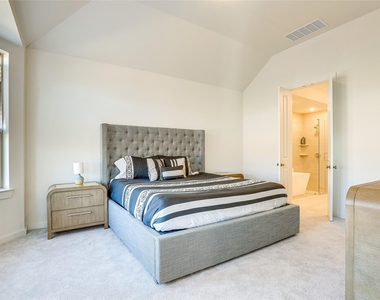 27118 Berry Bright Dr - Photo Thumbnail 8