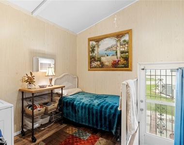 4751 Lafayette Lane W - Photo Thumbnail 17