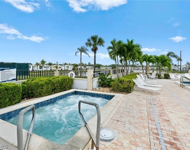 4751 Lafayette Lane W - Photo Thumbnail 24