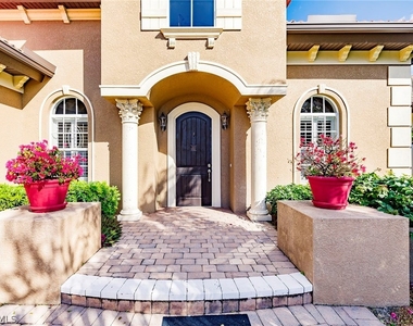 7684 Cottesmore Drive - Photo Thumbnail 3
