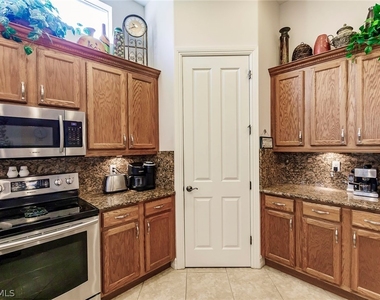 7684 Cottesmore Drive - Photo Thumbnail 16
