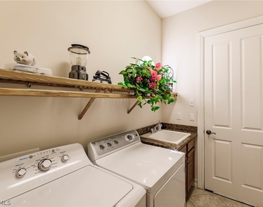 7684 Cottesmore Drive - Photo Thumbnail 42