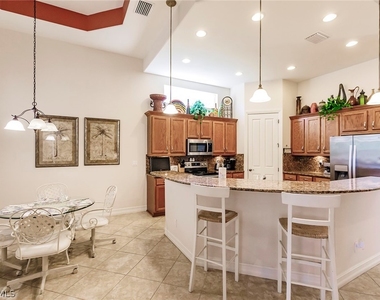 7684 Cottesmore Drive - Photo Thumbnail 12