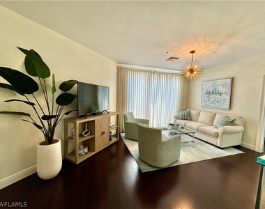 365 5th Avenue S - Photo Thumbnail 28