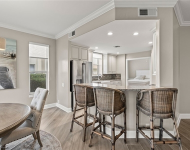 9201 Bayberry Bend - Photo Thumbnail 6