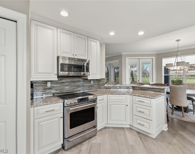 9201 Bayberry Bend - Photo Thumbnail 10