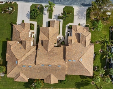 9201 Bayberry Bend - Photo Thumbnail 29