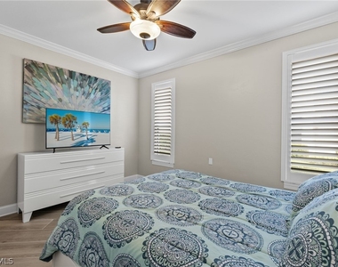 9201 Bayberry Bend - Photo Thumbnail 20