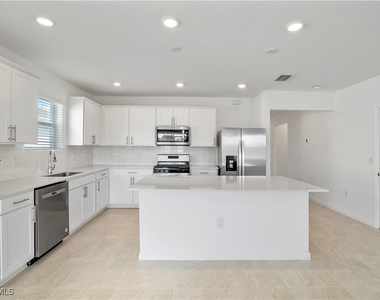42425 Cascade Drive - Photo Thumbnail 16