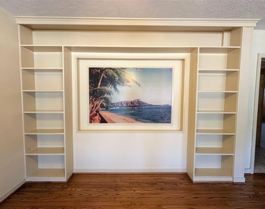 903 Lamonte Lane - Photo Thumbnail 5