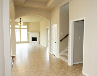 10318 Bellago Lane - Photo Thumbnail 4