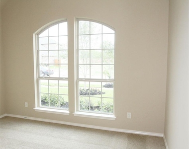 10318 Bellago Lane - Photo Thumbnail 2