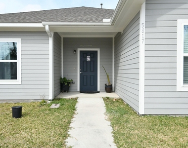 5817 Gaston Street - Photo Thumbnail 7
