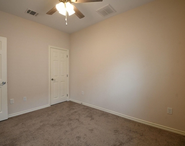 5817 Gaston Street - Photo Thumbnail 22