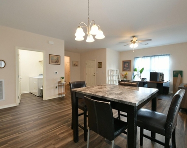 5817 Gaston Street - Photo Thumbnail 13