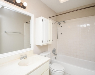 2585 Marilee Lane - Photo Thumbnail 17
